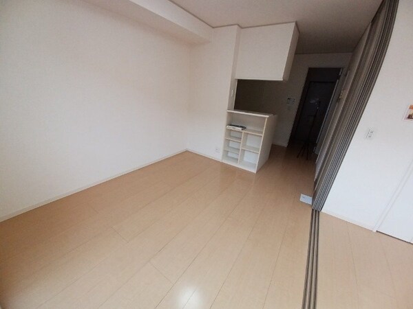 居室・リビング(同物件別部屋のお写真です。)