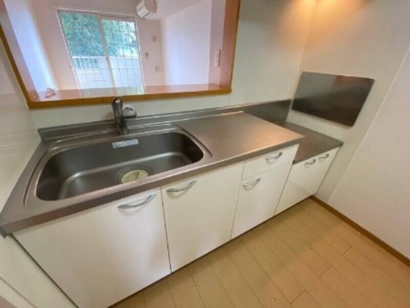 物件内観写真5　(同タイプ部屋写真です。)