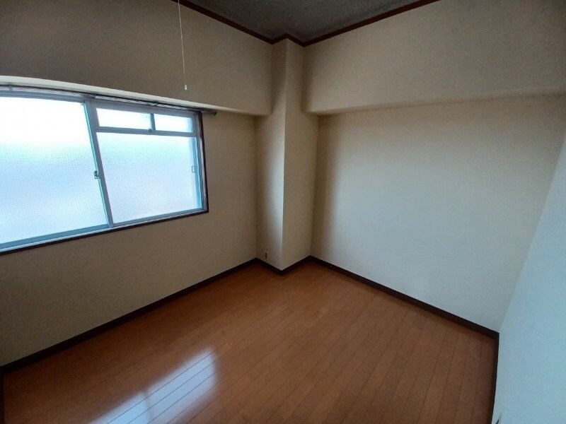 物件内観写真10　(同物件別室画像)