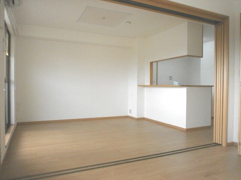 物件内観写真8　(同型反転参考写真)