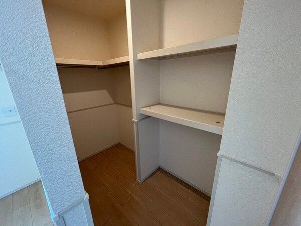 収納(反転タイプ参考写真)