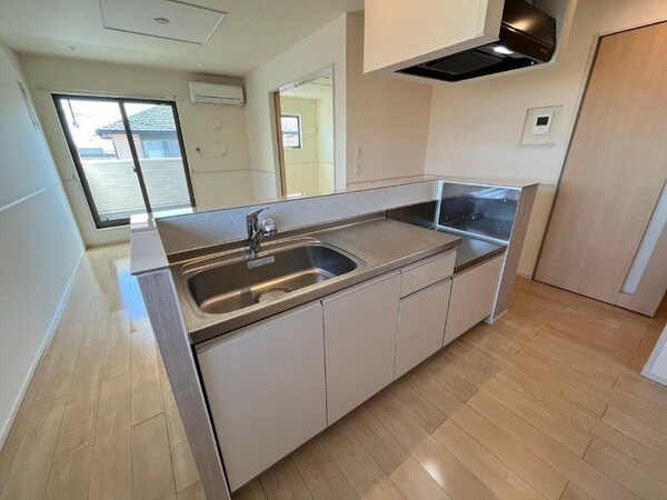 キッチン(反転タイプ参考写真)