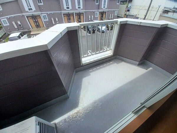 バルコニー(同型参考写真)