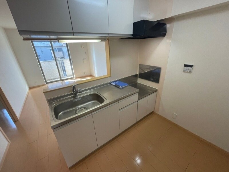 物件内観写真5　(同タイプ部屋写真です。)