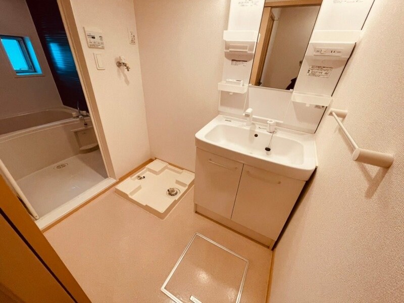 物件内観写真8　(同タイプ部屋写真です。)