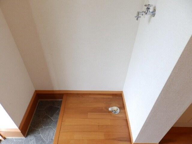 物件内観写真8　(同タイプの部屋写真です。)