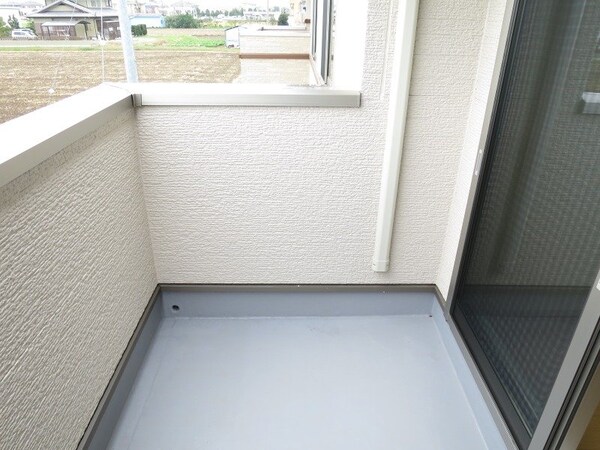 バルコニー(同型参考写真)