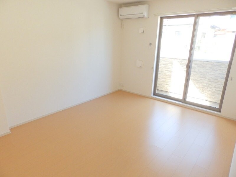 物件内観写真3　(同タイプ部屋写真です。)