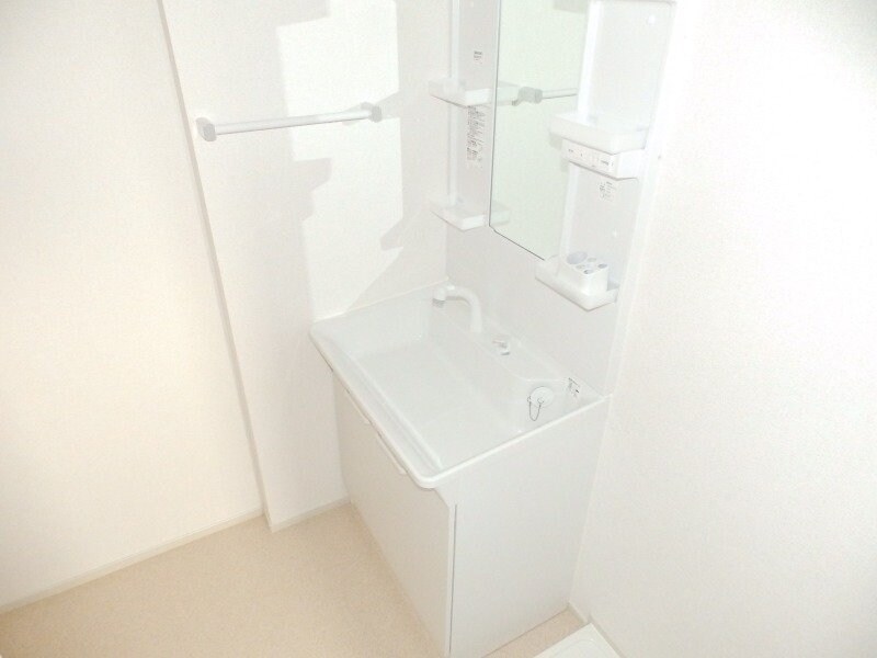 物件内観写真8　(同タイプ部屋写真です。)