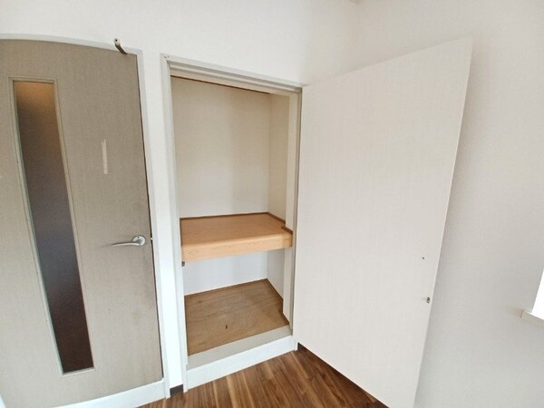 収納(同タイプ部屋写真です。)