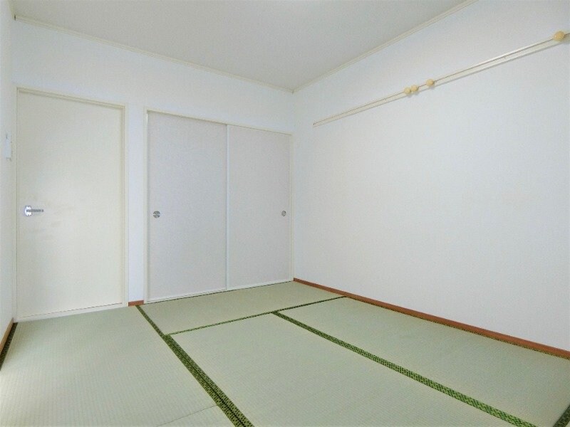 物件内観写真8　(同物件別室参照)