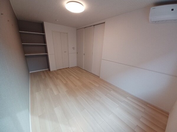 その他(同型、反転タイプの部屋写真です)