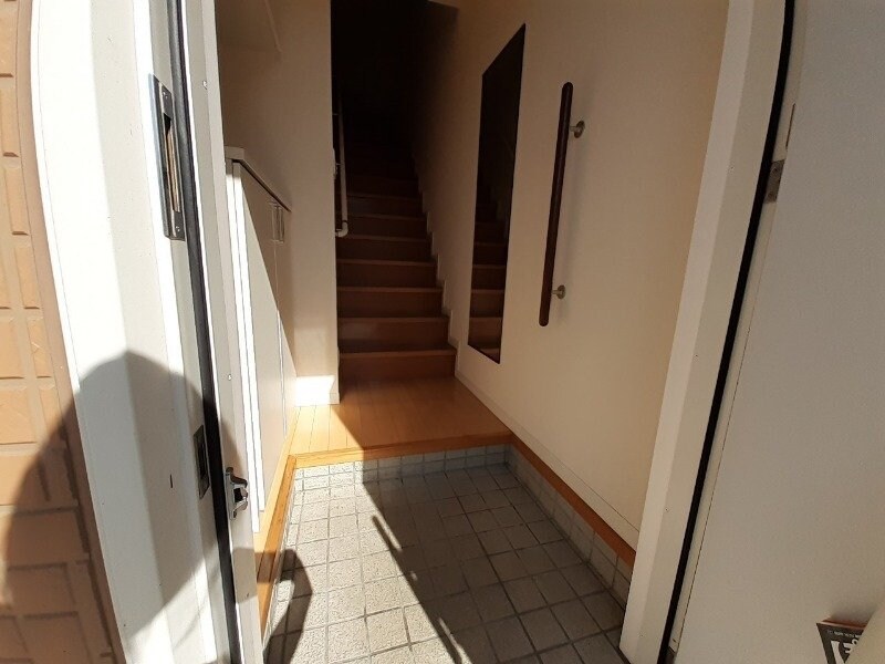 物件内観写真5　(同物件、別部屋写真)