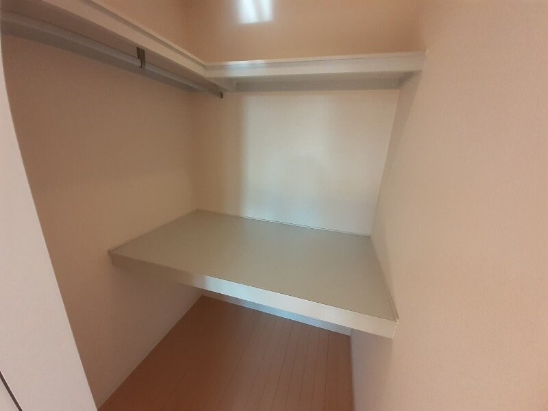 物件内観写真9　(同物件、別部屋写真)