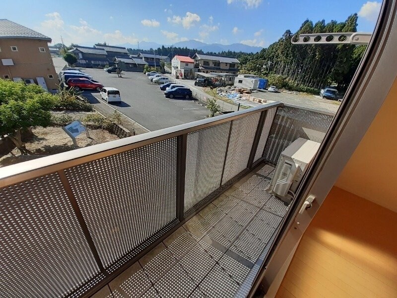 物件内観写真12　(同物件、別部屋写真)