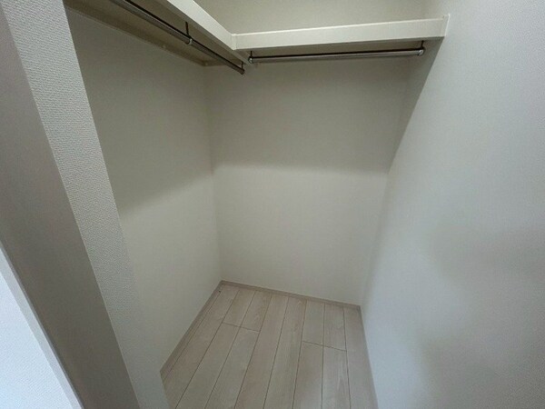 収納(同型参考写真)