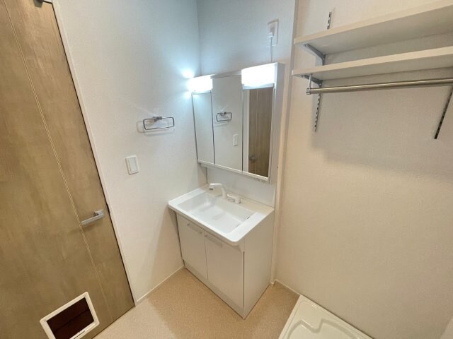 物件内観写真9　(同物件、別部屋の写真です)