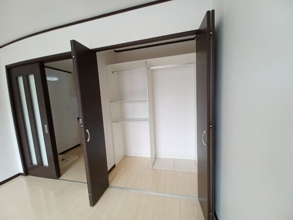 収納(同型参考写真)