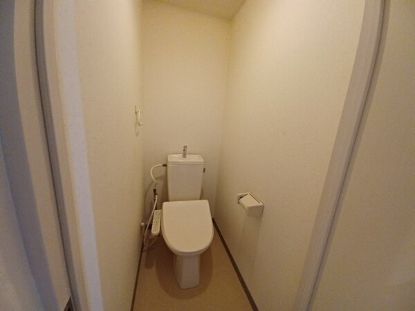 トイレ(同物件別室写真)