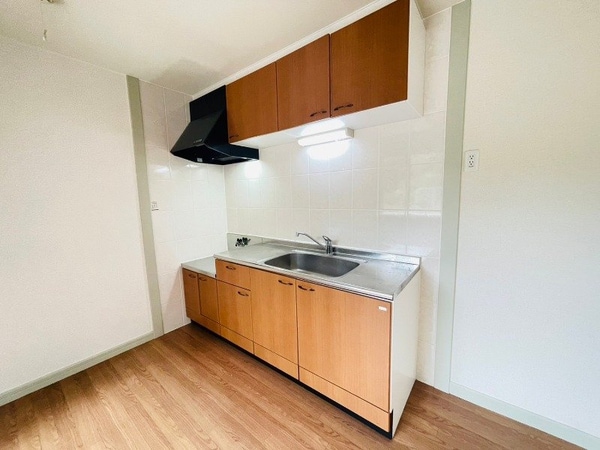 キッチン(同物件の同型の別部屋になります。)