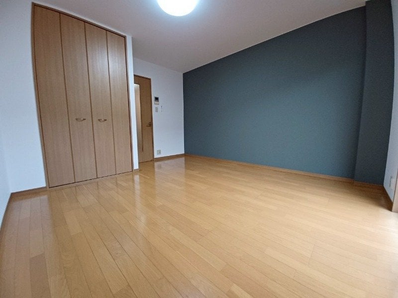 物件内観写真18　(別部屋反転参考写真です。)