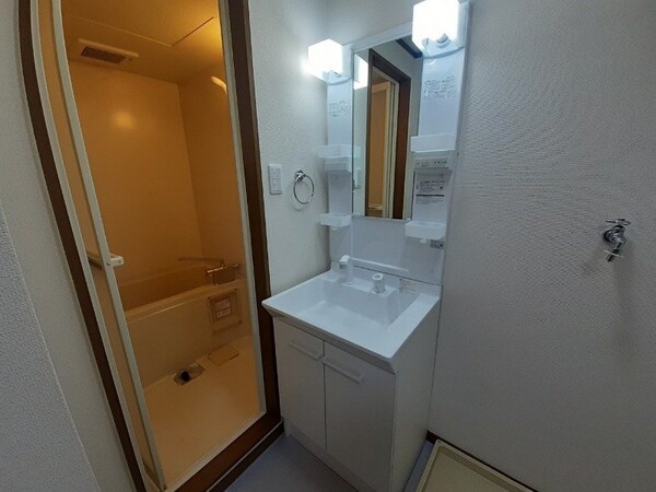 洗面所(別部屋参考写真です。)