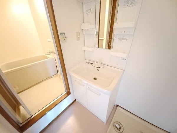 洗面所(別部屋参考写真です)