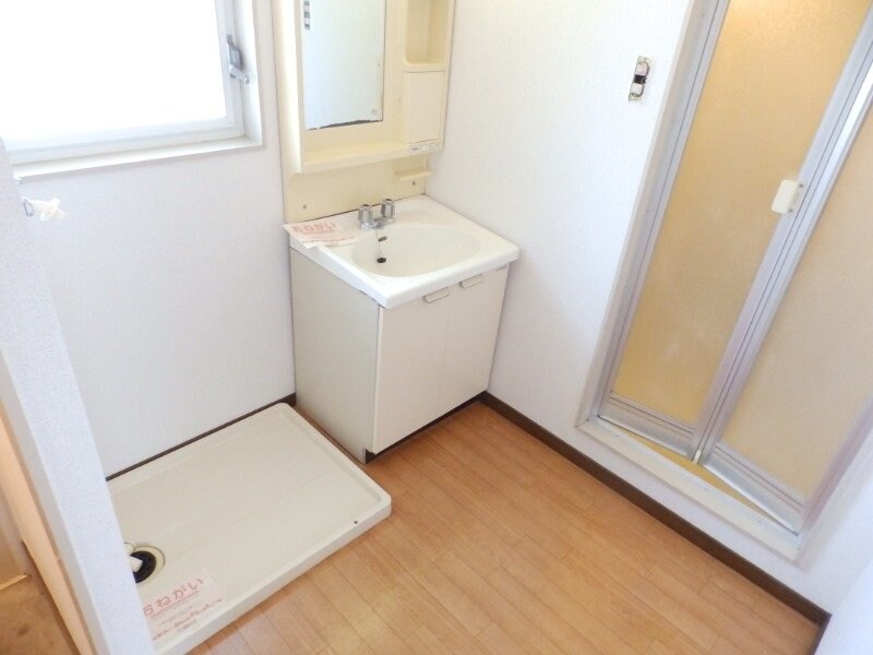 物件内観写真5　(同物件別部屋参考写真です。)