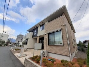 パストラーレ菰野外観写真