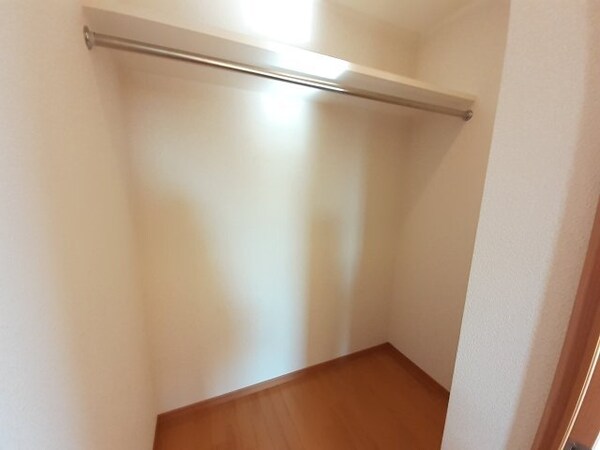 収納(同タイプの部屋写真です。)