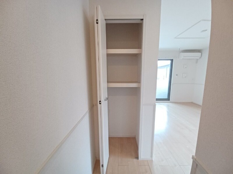 物件内観写真17　(同型反転参考写真)