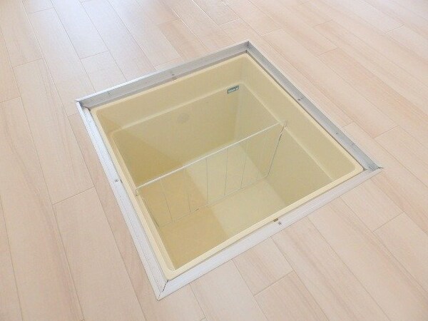 その他(同型参考写真)