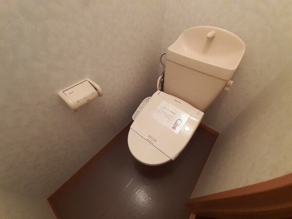 トイレ(同物件別部屋タイプ)