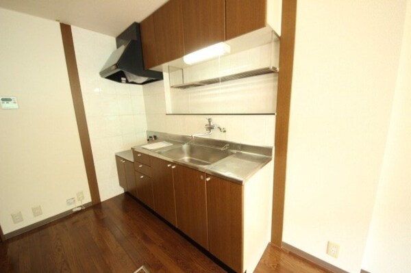 キッチン(左右反転他部屋写真)