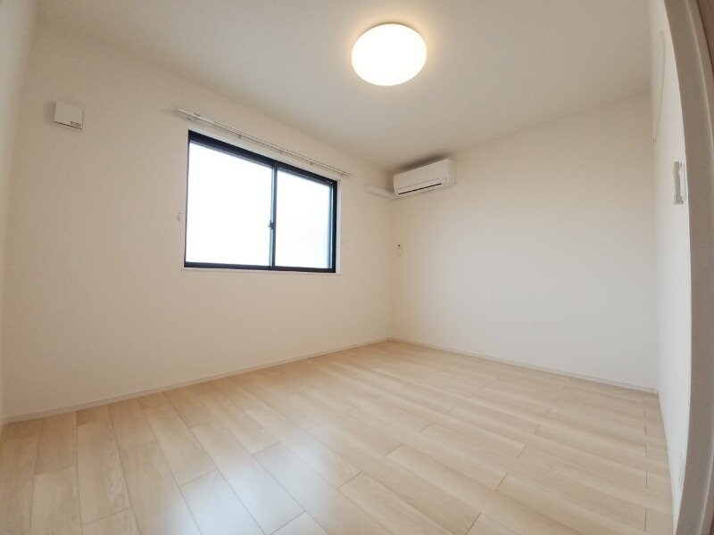 物件内観写真13　(同型別室のお写真です)