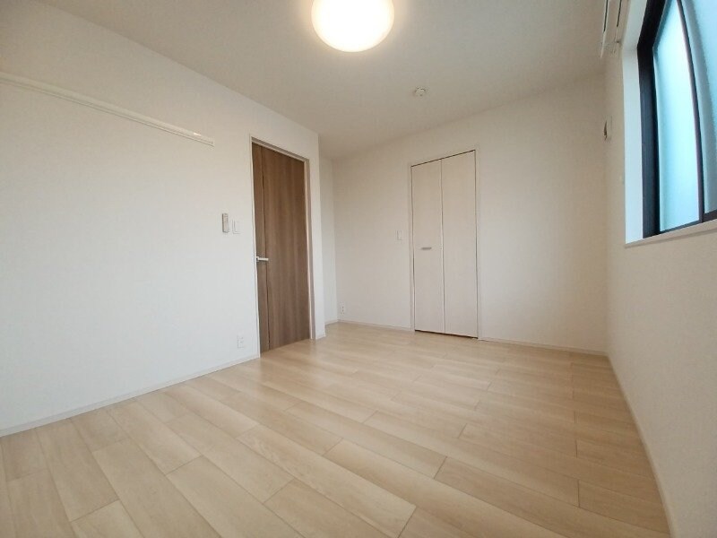 物件内観写真14　(同型別室のお写真です)