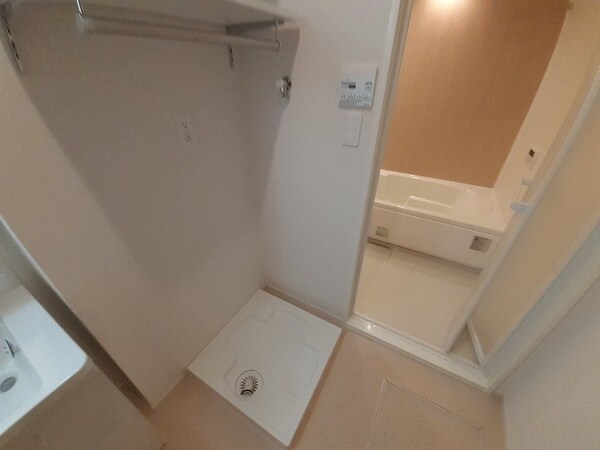 洗面所(同タイプのお部屋の参考写真です。)