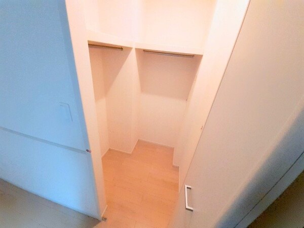 収納(同型参考写真)