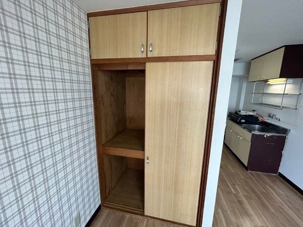 収納(同型参考写真)
