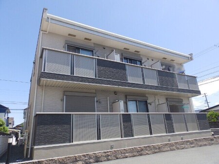 ナリッシュ外観写真