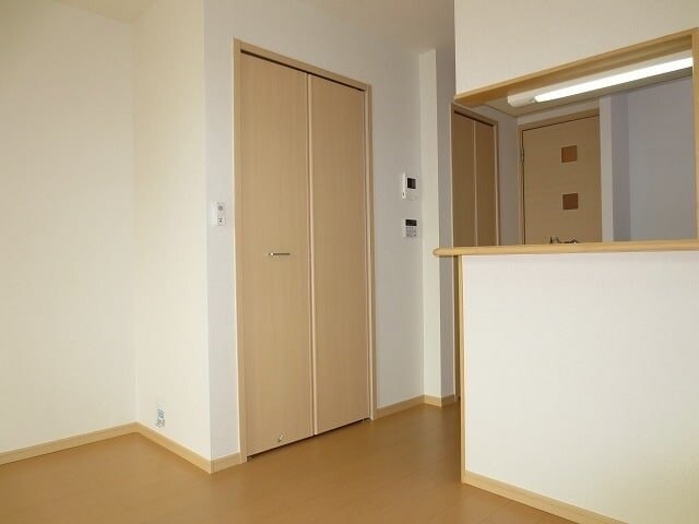 物件内観写真12　(同物件別部屋反転タイプ)