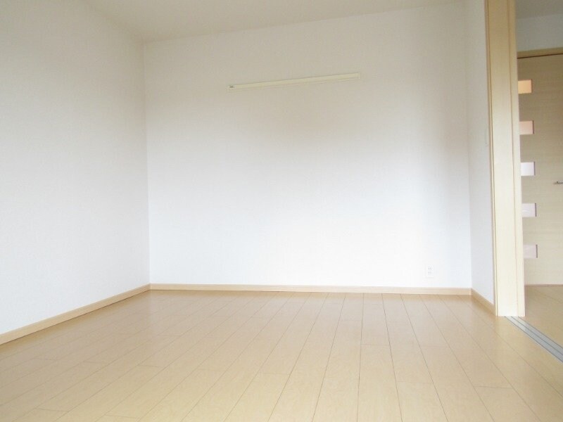 物件内観写真12　(同型別室のお写真です)