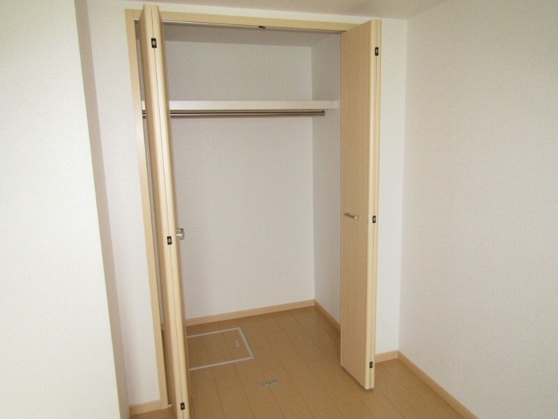 物件内観写真20　(同型別室のお写真です)