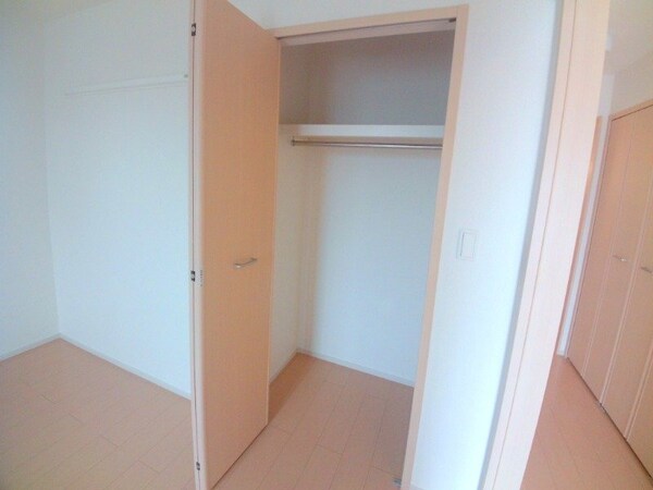 収納(同型タイプの画像です)