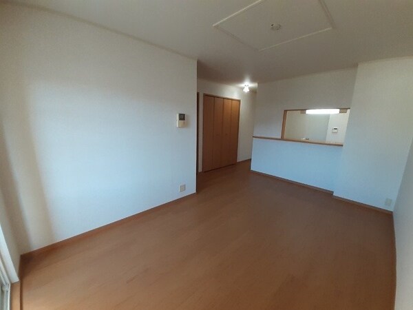 居室・リビング(同タイプの部屋写真です)
