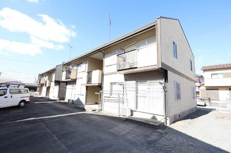 ルミエール真弓外観写真