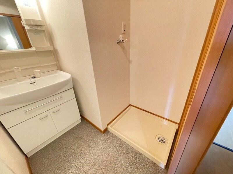 物件内観写真11　(同型参考写真)