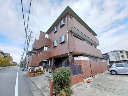 クララハウス外観写真