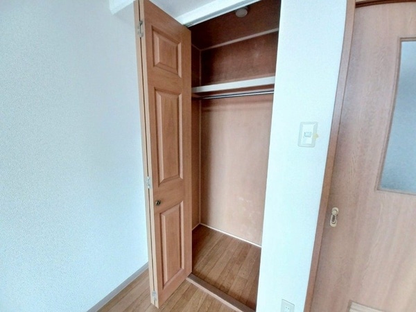 収納(同物件別部屋写真)