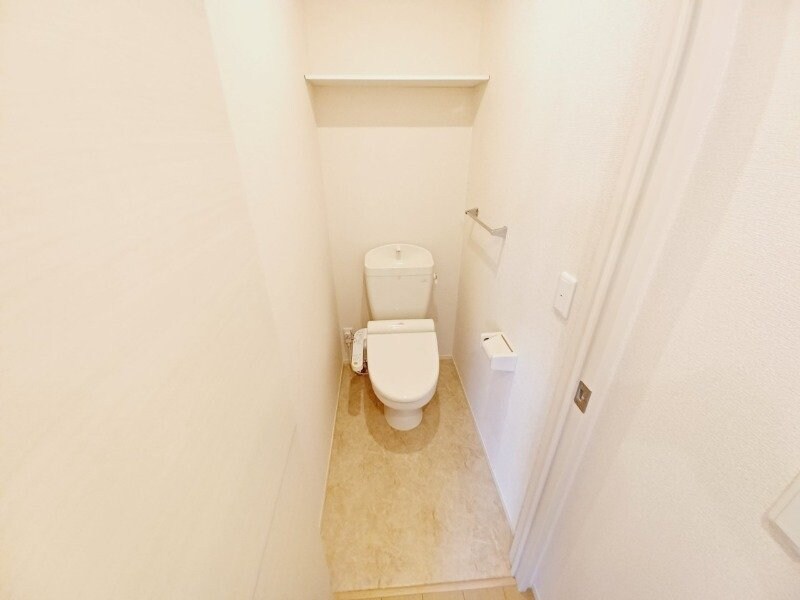 物件内観写真9　(同物件別室反転写真)